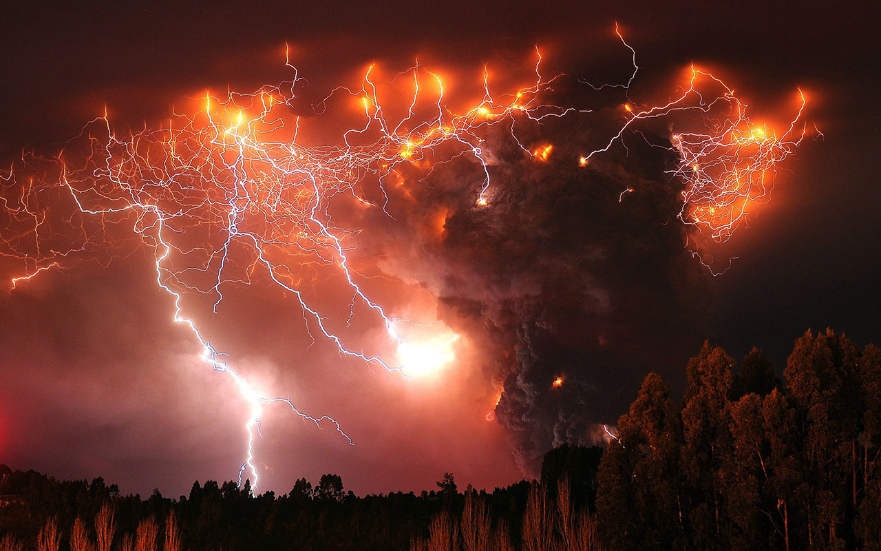 La foudre volcanique